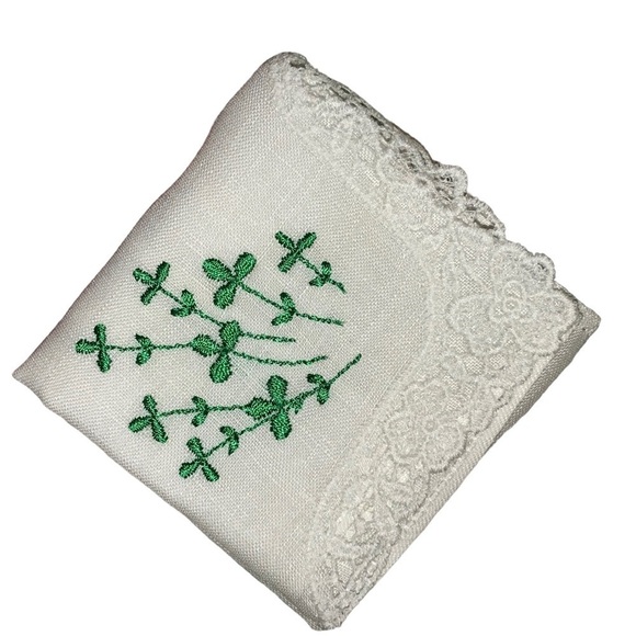 Vintage Embroidered Linen Hankerchief  in Box - Picture 3 of 6